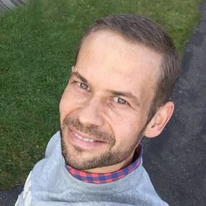 Meet your Posher, Emmanuel